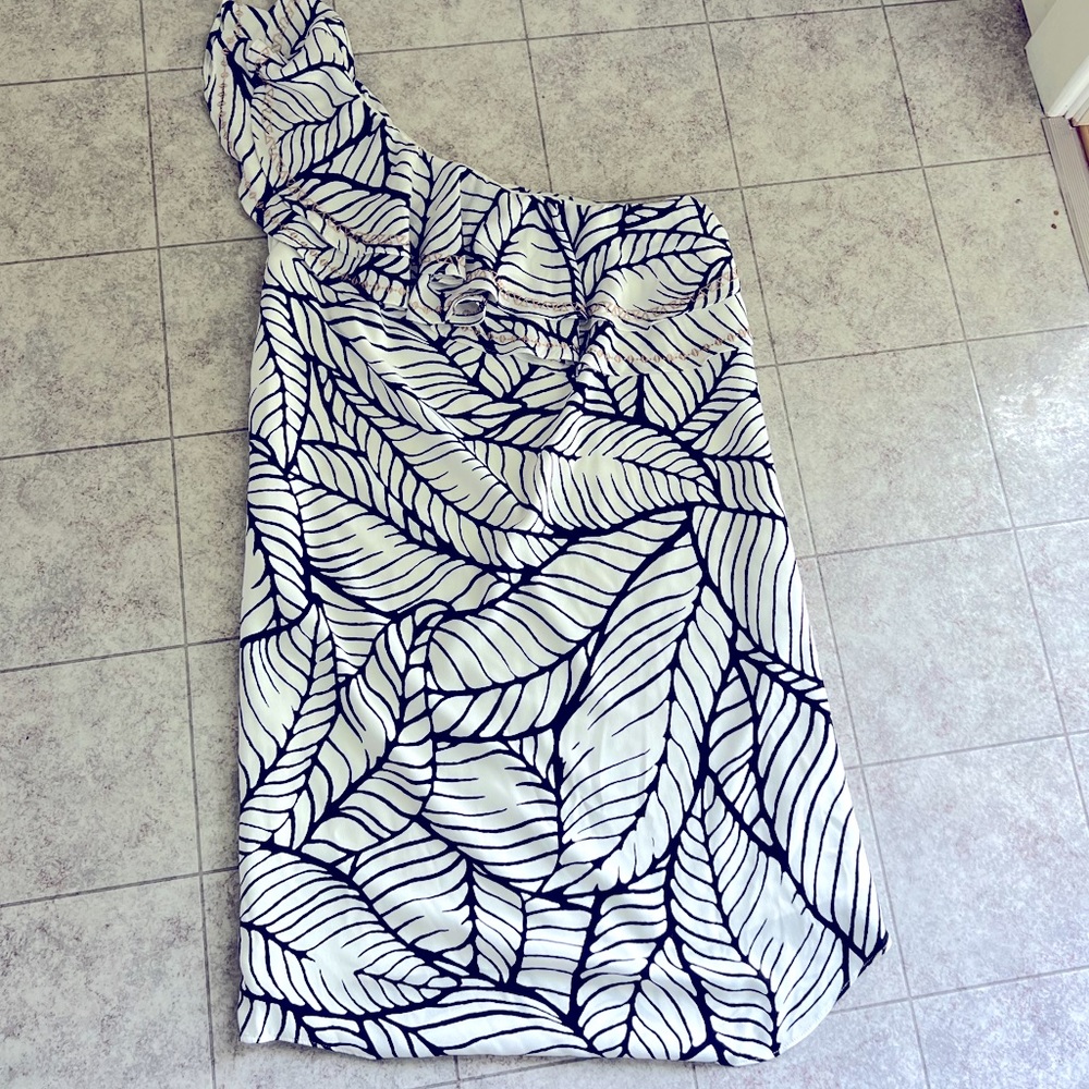 Size L off the shoulder dress
